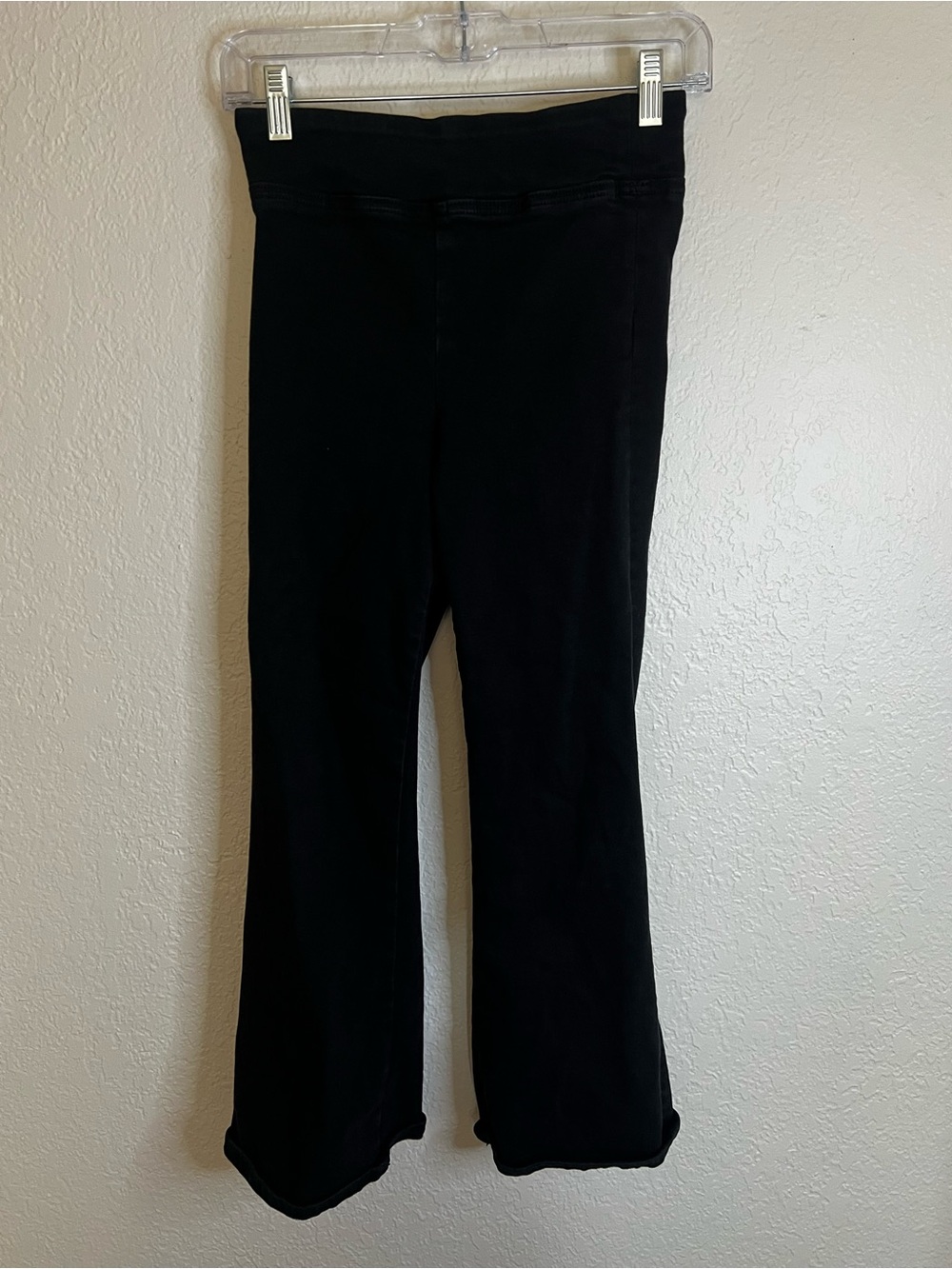 Frame Jet Set Crop Mini Bootcut Pull-On Jeans Black Size 0 - Picture 3 of 6